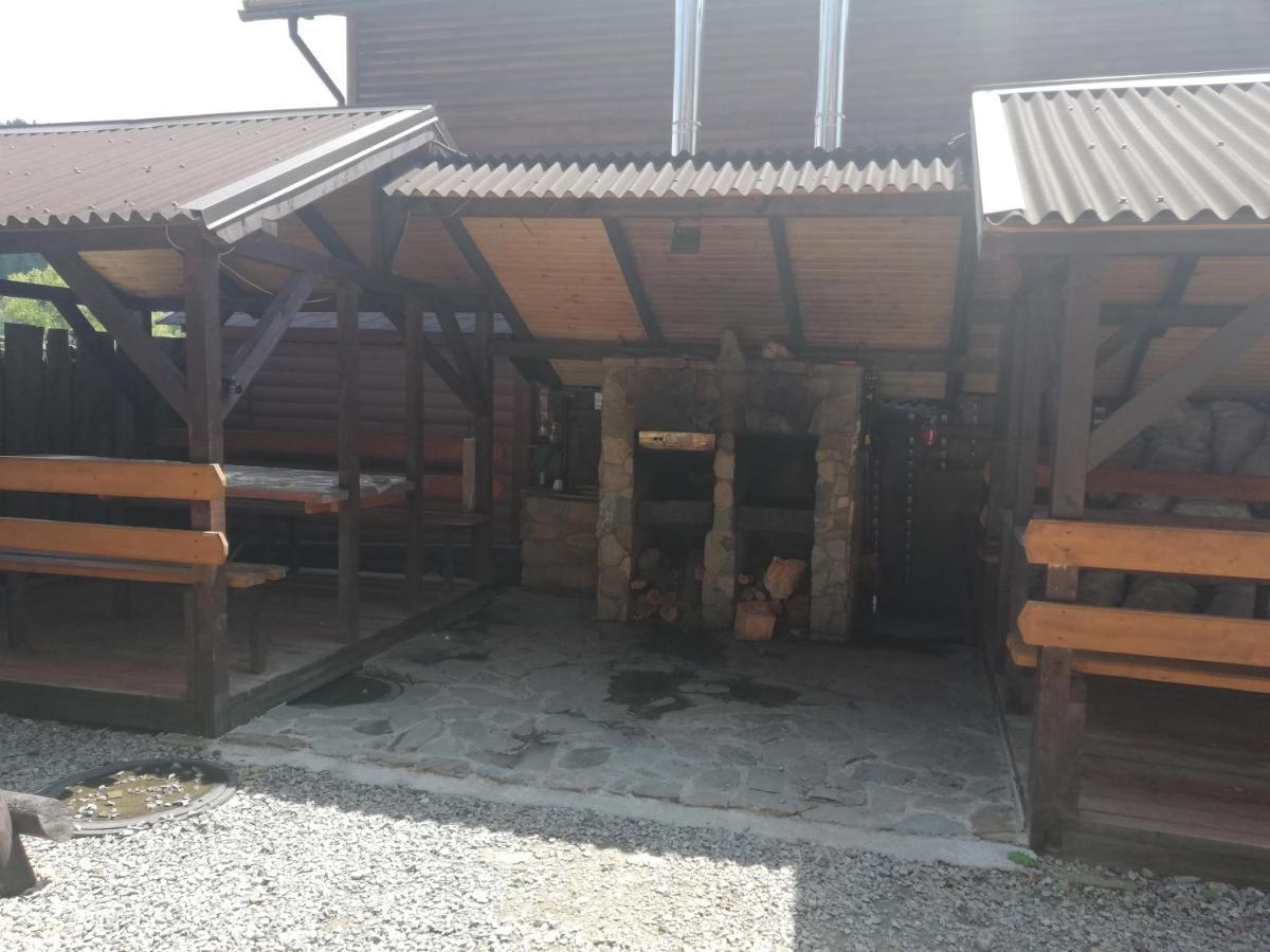 Krym Hotel Yaremche Luaran gambar