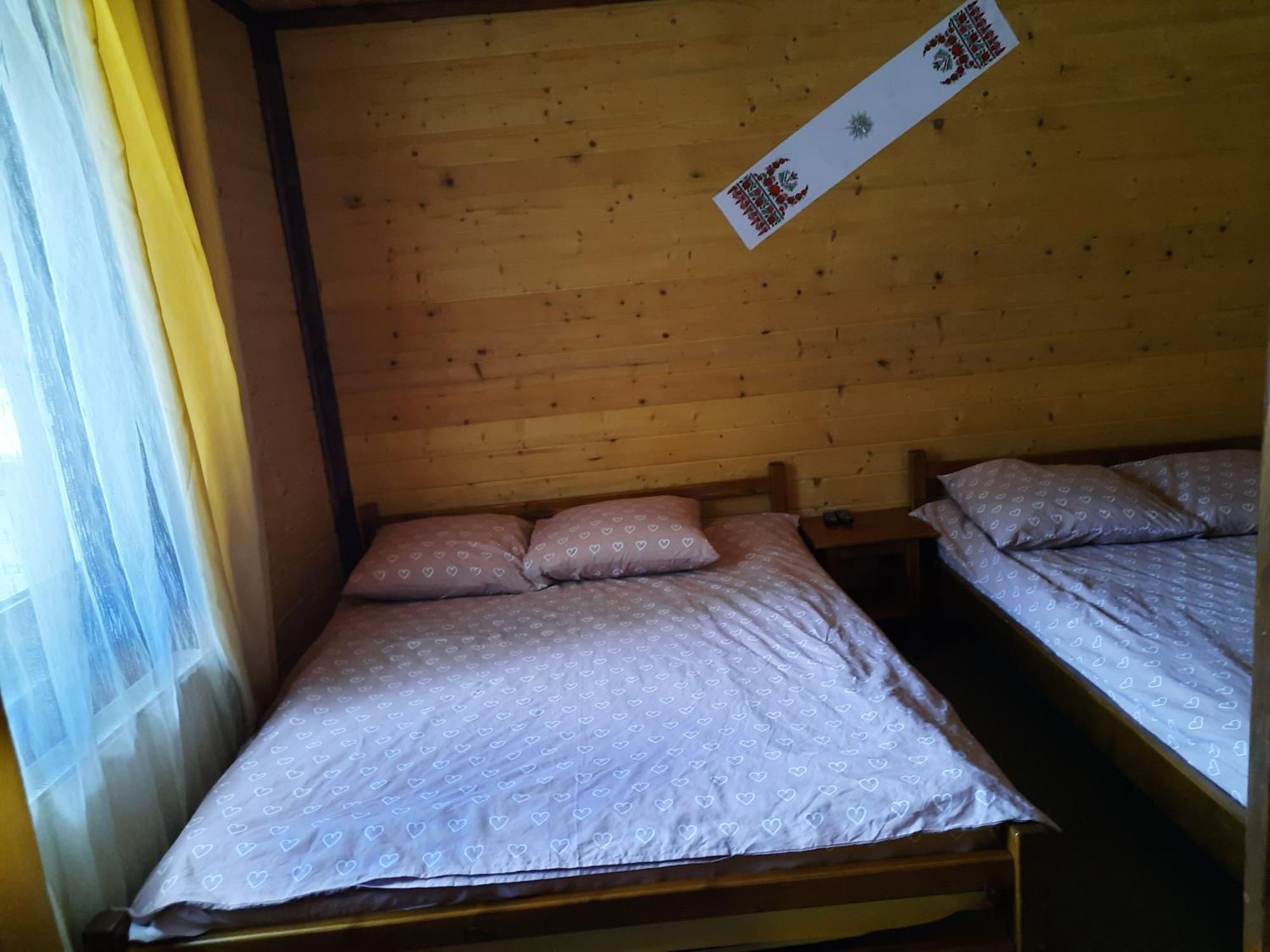 Krym Hotel Yaremche Luaran gambar