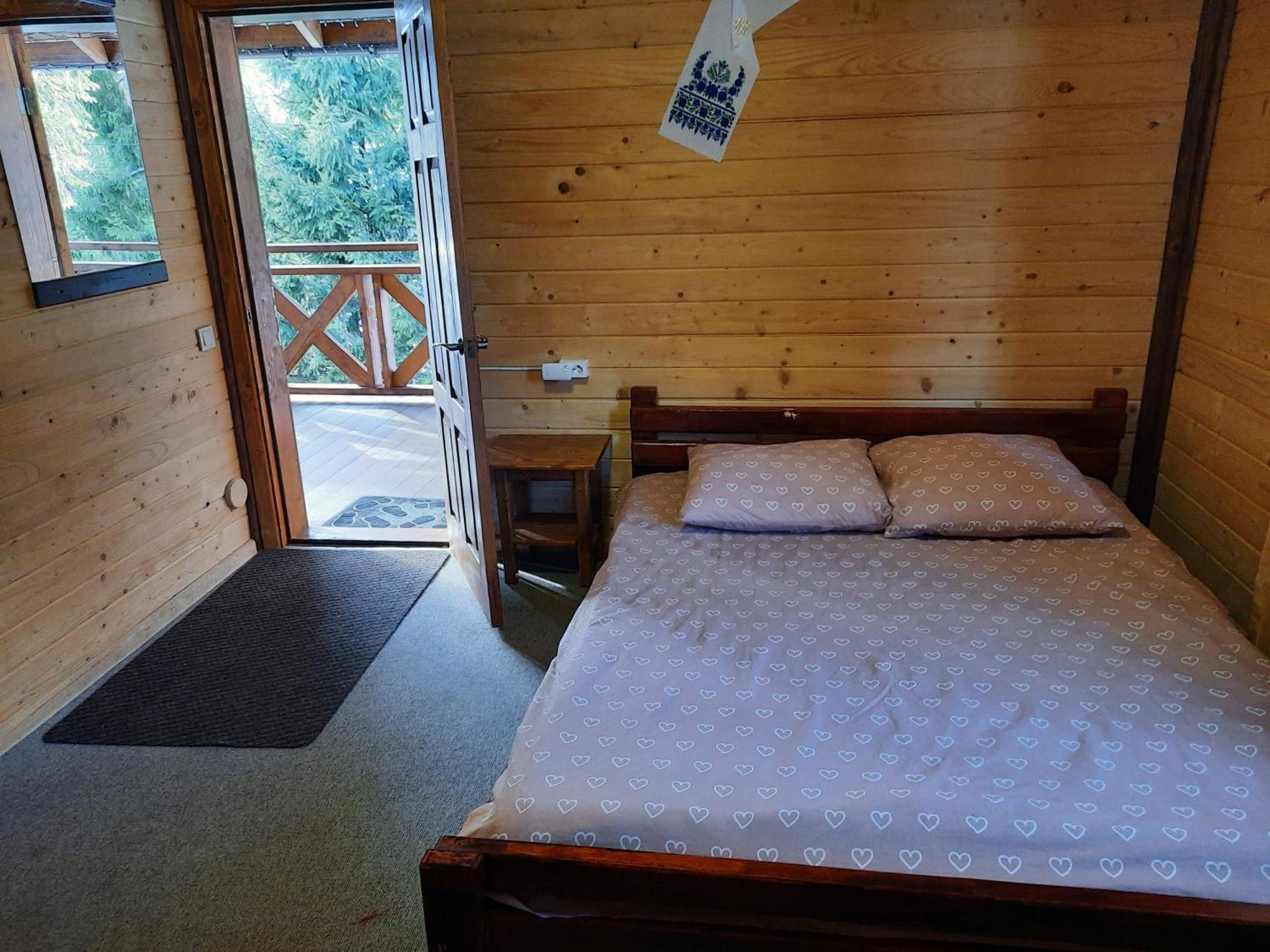 Krym Hotel Yaremche Luaran gambar
