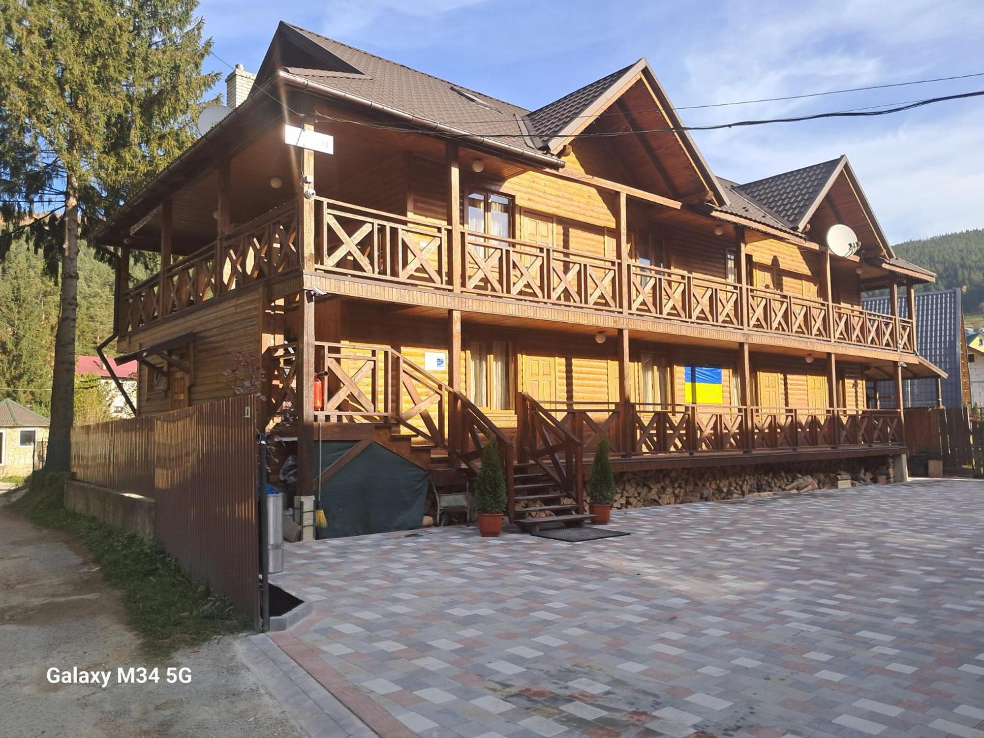 Krym Hotel Yaremche Luaran gambar