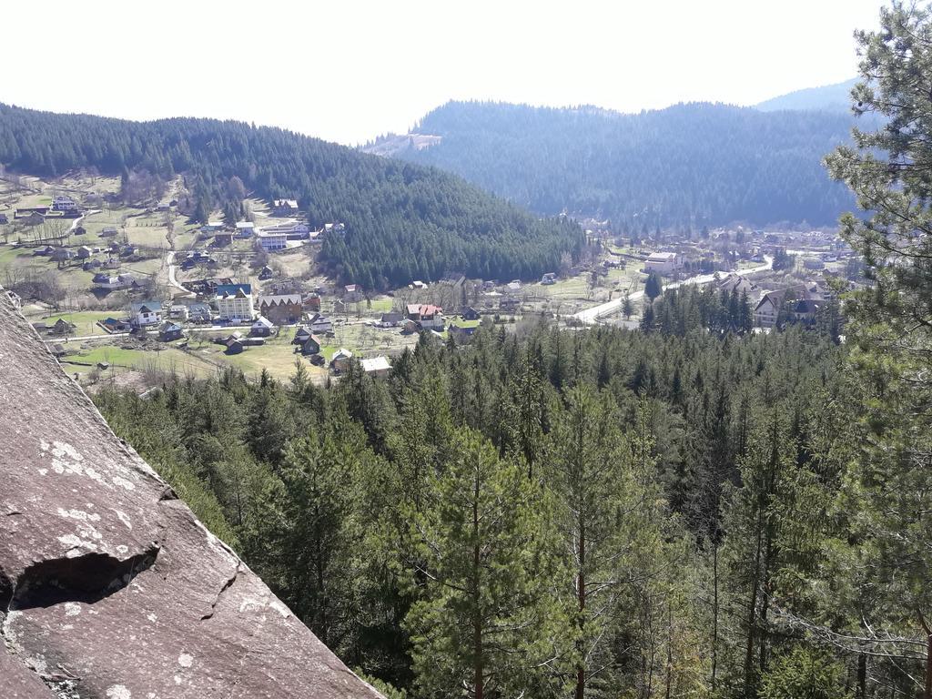 Krym Hotel Yaremche Luaran gambar