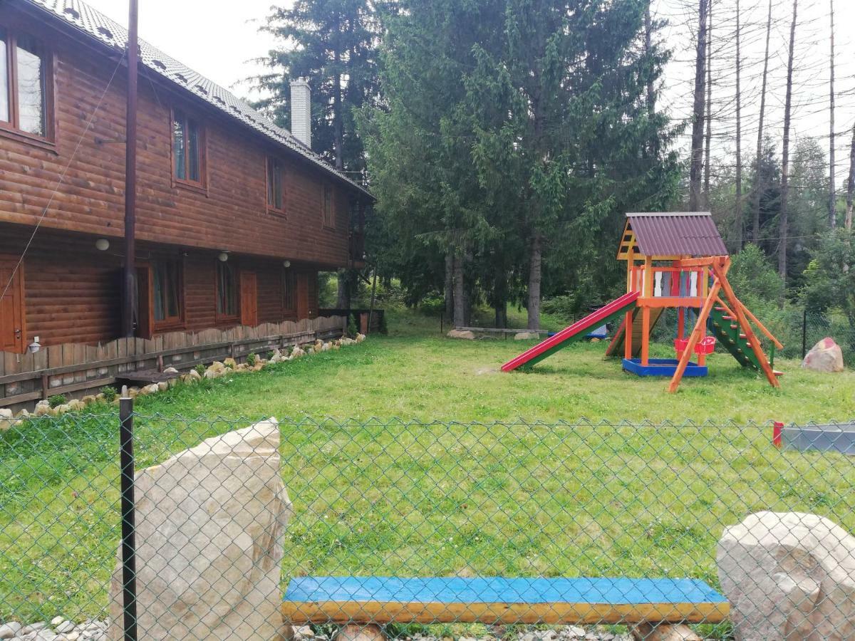 Krym Hotel Yaremche Luaran gambar